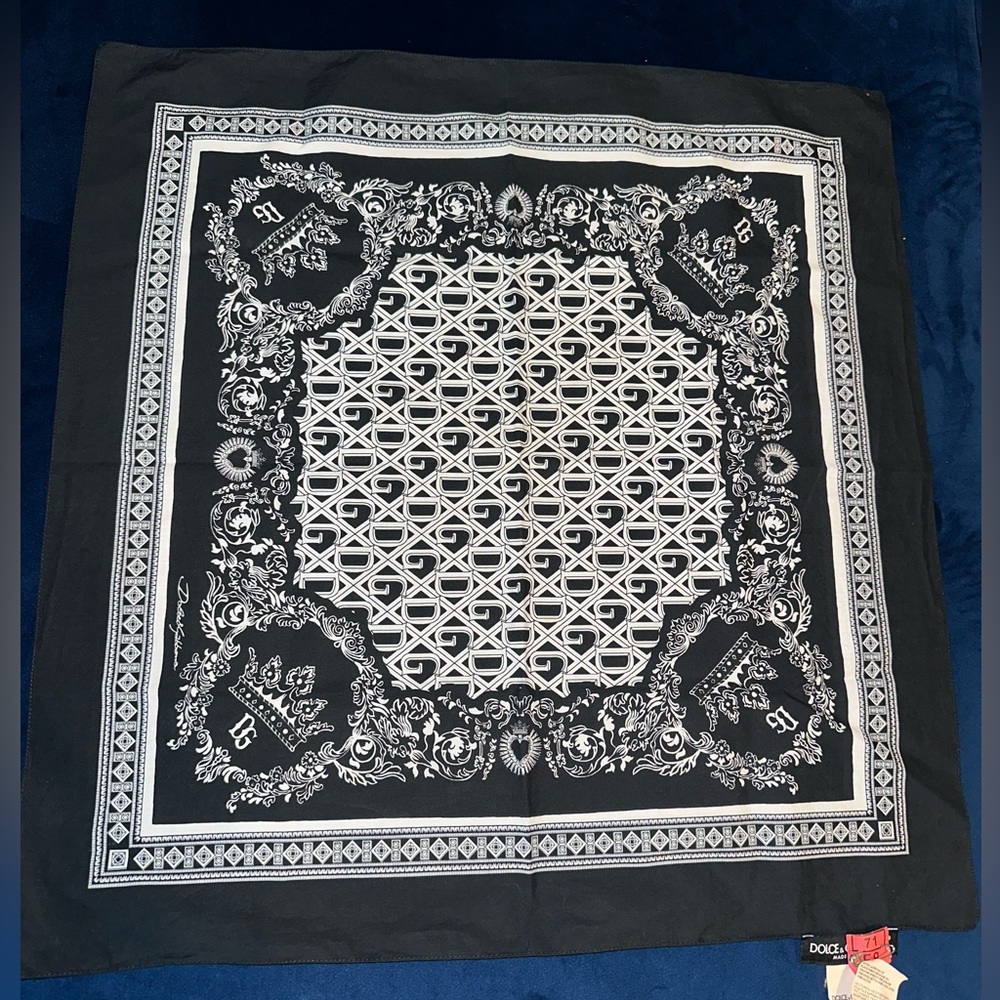 Authentic Dolce & Gabbana Scarf